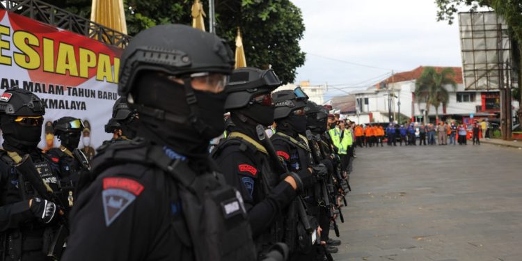 Apel Kesiapan Pengamanan Malam Tahun Baru 2022 Tingkat Kota Tasikmalaya dan Pemusnahan Barang Bukti