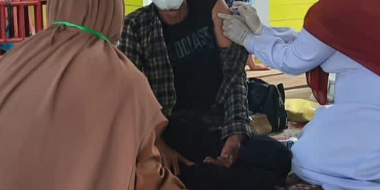 99% Warga Desa Tualang Sukses Ikuti Program Vaksinasi