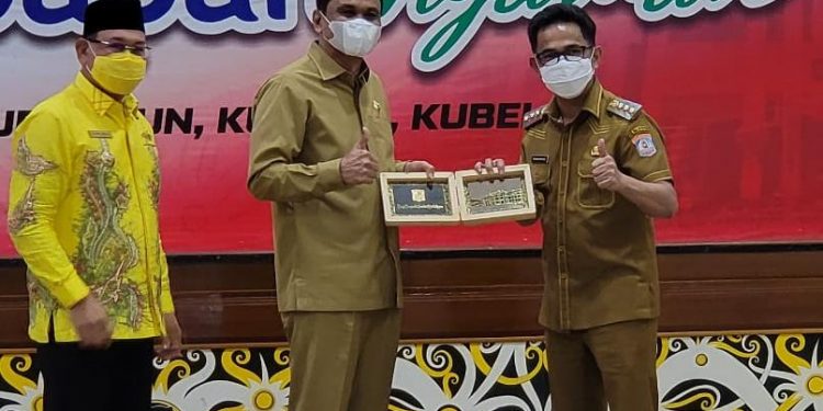 Barru Terkoneksi Daerah di 4 Provinsi Jalin Kerjasama untuk Support Kebutuhan IKN di Kota Balikpapan