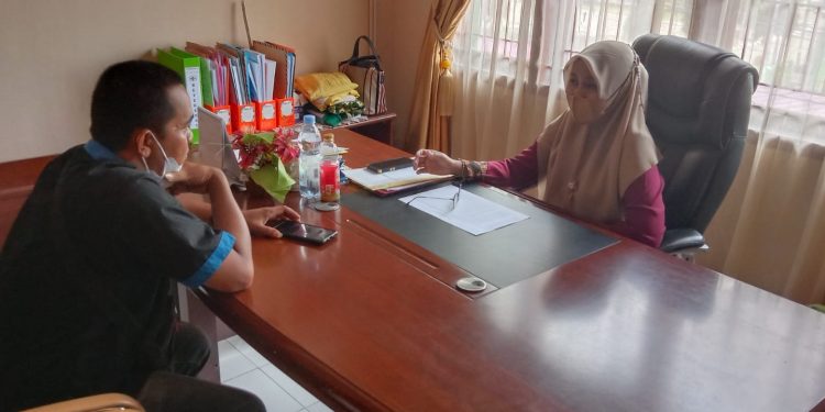 KECEWA..!! Keluarga Korban  Melahirkan atas Ucapan di Video Kord.Bidang Kesehatan di Puskesmas “Sudah untung Ditolong juga”.