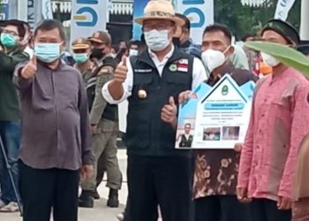 Gubernur Jabar Resmikan Alun-alun Garut, “Silahkan Gunakan Fasilitas ini biar bermanfaat”.
