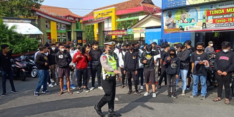 50 Pengendara Terjaring Penertiban Knalpot Brong Yang Digelar Polrestabes Semarang Di Jl. Pemuda