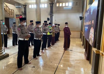 Kecelakaan di Balikpapan Polisi Lamongan Sholat Goib Berjamaah