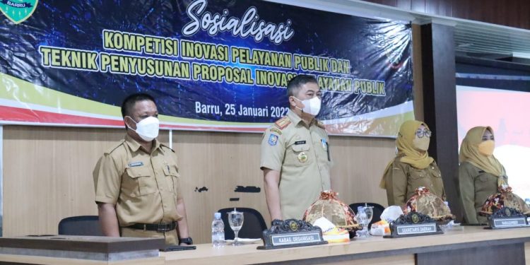 Suburkan Inovasi, Sekda Barru Buka Kegiatan Sosialisasi Kompetensi dan Teknik Inovasi Pelayanan Publik