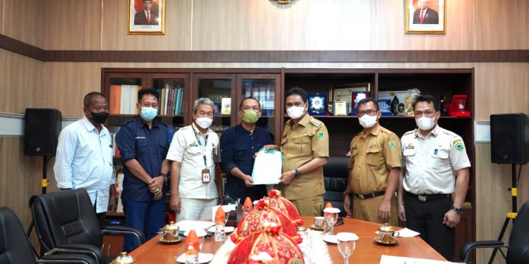 Bupati Barru Menunjuk Andi Kutubuddin untuk jadi Kepala Pasar Palanro Kec. Mallusetasi Kab.Barru