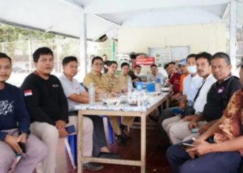 Bupati Barru Sempatkan Makan Siang Bareng Wartawan Lokal Barru