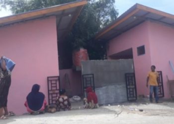 KACAU..!! Kok bisa Sumur Bor Dalam Terlindungi ,masih baru sudah BOCOR , otomatis  Warga Desa Pasir Belo Kecewa.