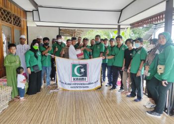 Anjungan Pantai Sumpang Binangae, Ketua Majelis Pakar dan Kordinator Presidium KAHMI Barru Senam Pagi