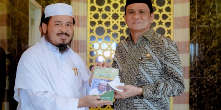 Rutinitas Bupati Ir.H.Suardi Saleh,M.Si Melakukan Safari Juma’at Berkah Dalam Menyapa Warga