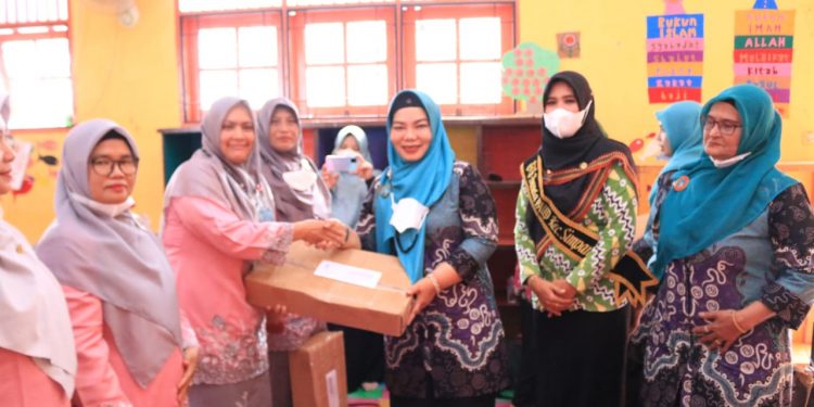 SEMANGAT!! Kunjungan Kerja Perdana di Tahun 2022 Bunda PAUD Kota Subulussalam berkunjung ke  TK Al-Rahmah