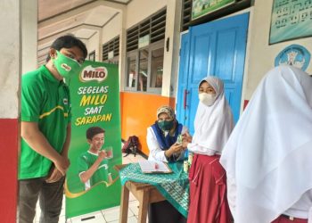 SDN Cikawung Gununghalu Kab. Bandung Barat bagikan Susu Milo gratis pada Muridnya pasca Pemberian Vaksin Dosis ke-2