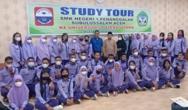 Laksanakan Study Tour, Rahmawati : SMKN 1 Penanggalan BISA