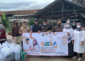 Dinas Pendidikan Kab. Bandung Barat serahkan 200 paket Rantang Cinta pada Yayasan Al Furqon Desa Jambudipa, Cisarua, Kab. Bandung Barat