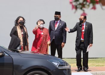 Bersama Wapres China Hingga Suami Wapres AS, Megawati Berkebaya Merah Hadiri Pelantikan Presiden Korsel