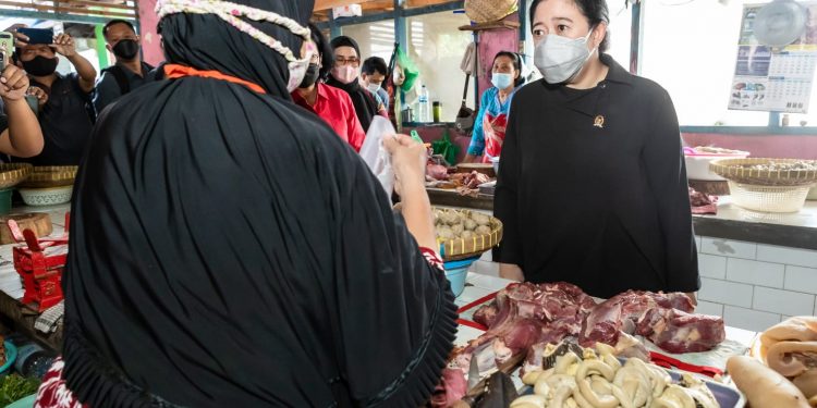 Stabilkan Harga Bahan Pokok Sebelum Naikkan BBM, Listrik dan LPG