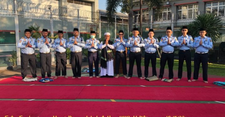 Pelaksanaan Sholat Idul Adha 1443 H & Pemotongan Hewan Qurban di Lapas Salemba.