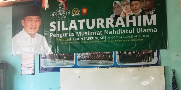 Dewan Komisi VIII DPR RI . H. Obon Tabroni tak Lupa Daerah asalnya Gelar silaturahmi dengan Warga Pebayuran