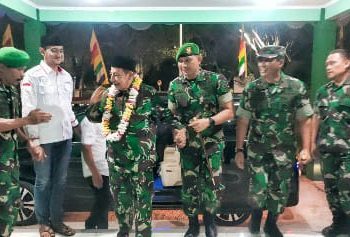 Dandim Berikan Sambutan Hangat Habib Muhammad Luthfi bin Ali bin Yahya di Makodim 0509 Kabupaten Bekasi