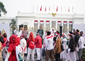 Kapolri Gelorakan Semangat Persatuan Kesatuan Bangsa di Acara Kirab Merah Putih