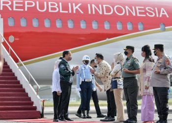 Gubernur Ridwan Kamil Dampingi Kunker Presiden di Pasar Cicaheum Bandung