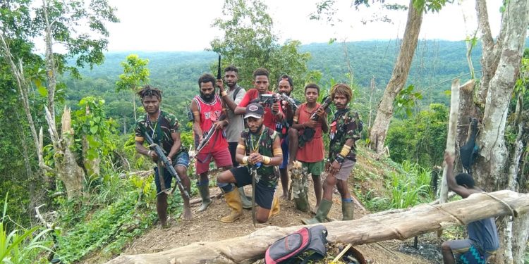 4 Intelejen Indonesia Ditembak Mati,Diduga oleh Pasukan TPNPB Kodap IV Sorong Raya Saat Kerja Projek Jalan Trans Papua