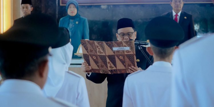 Teristimewa..!!Pelantikan 28 Kades oleh Bupati Barru Dihadiri anggota DPR-RI Hasnah Syam