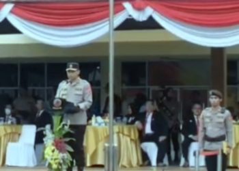 Wakapolda Jabar Brigjen Pol. Bariza Sulfi memimpin Upacara peringatan HUT Satpam ke 42 tahun 2023