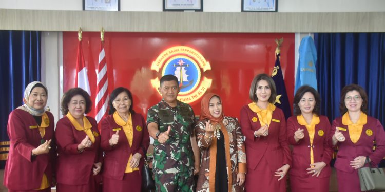 Jalin Silaturahmi , Danlantamal VI dan Ketua Korcab VI DJA II Terima Kunjungan Ketua IWATI Sulsel