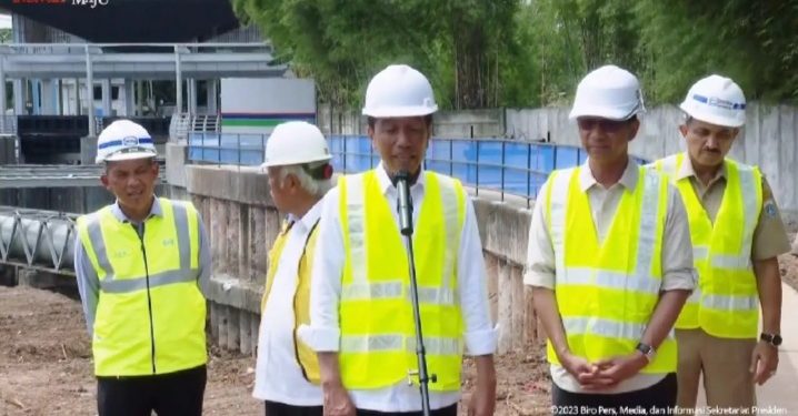 Kades Minta Jabatan 9 Tahun, Presiden Jokowi: Sampaikan ke DPR