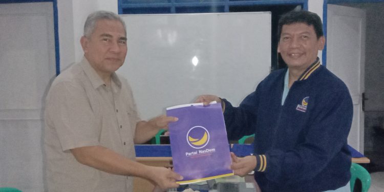 Ada apa? ” Eks Ketua KPUD,Periode 2003-2008 Datangi, Kantor DPD NasDem Depok