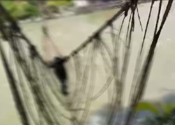 Tragis…!!Rombongan TNI dan Polisi Hanyut Saat Menyebrangi Sungai di Kabupaten Pegunungan Bintang.