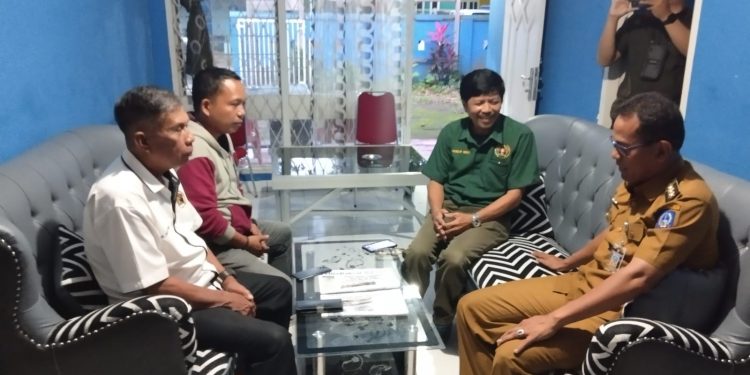 Pj Bupati Takalar Sambangi Kantor PWI di Takalar