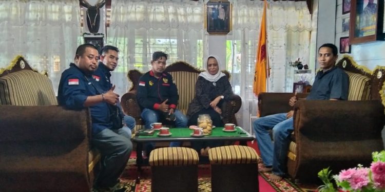 Pimpinan Media Satya Bayangkara Bersama Beberapa Media Silaturahmi ke Balla Lompoa Herlang Disambut Baik oleh Sekretaris Lembaga Adat KR.Lange Lange