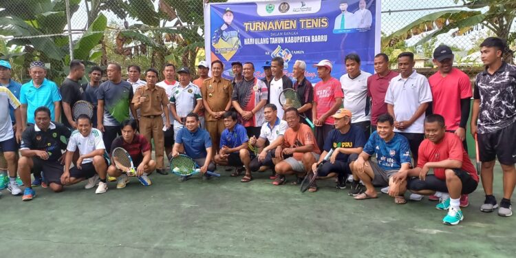 Dalam Rangka HUT ke 63 Barru, Pemda Barru adakan Turnamen Tennis Lapangan