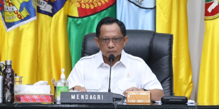 Kendalikan Harga Layanan Penerbangan, Mendagri Minta Pemda Bantu Jaga Keterisian Penumpang Penerbangan