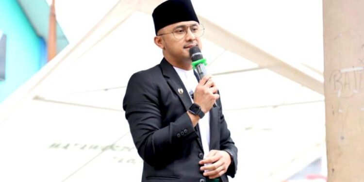 Tabligh akbar dan do’a bersama di Mesjid Besar Rajamandala, Kec. Cipatat, Bandung Barat dihadiri Bupati KBB Hengki Kurniawan serta Camat Cipatat dan Porkopimcam