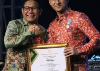 Bupati Bandung Barat Hengky Kurniawan Mendapatkan Penghargaan Bhakti Ekonomi Desa, dari Menteri Desa Pembangunan Daerah Tertinggal dan Transmigrasi