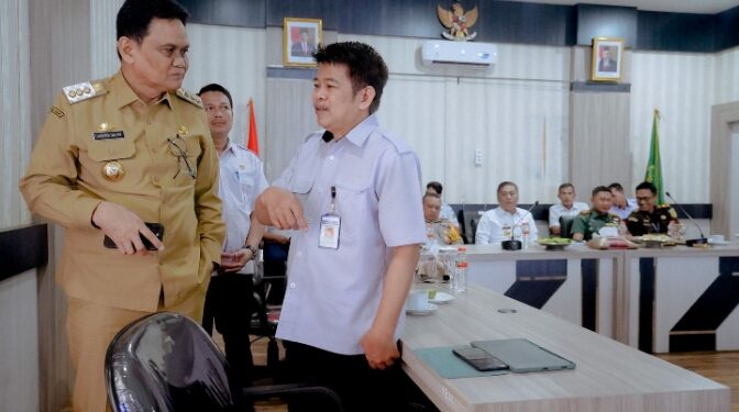 Lewat Vidcom Forkopimda Ikuti Rakor Pengendalian Inflasi Diruang Basic Pemda Barru