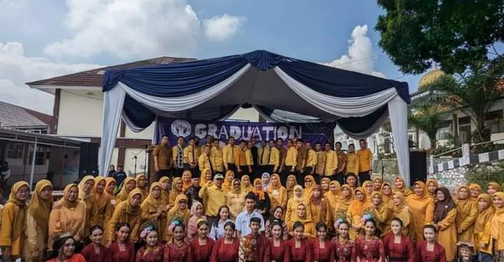 Pelepasan dan Perpisahan Siswa-siswi Kelas XII angkatan ke-53 SMAN 1 PADALARANG, Bertema” “GRADUATION SAVAL 53 “