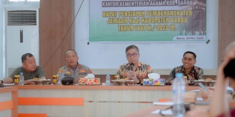 Sekda Abustan Pimpin Rapat Pemantapan Persiapan Pemberangkatan CJH Dari Kabupaten Barru Tahun 2023
