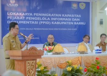 Harapan Bupati Agar Peserta Lokakarya PPID Pemda Barru Kerjasama USAID ERAT Untuk Mencapai Target Tentang Informasi Keterbukaan