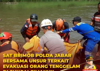 Sat Brimob Polda Jabar Bersama Unsur Terkait Evakuasi Orang Tenggelam di Sungai Cimanuk