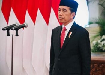 Presiden Jokowi Anugerahkan Tanda Kehormatan bagi 18 Tokoh