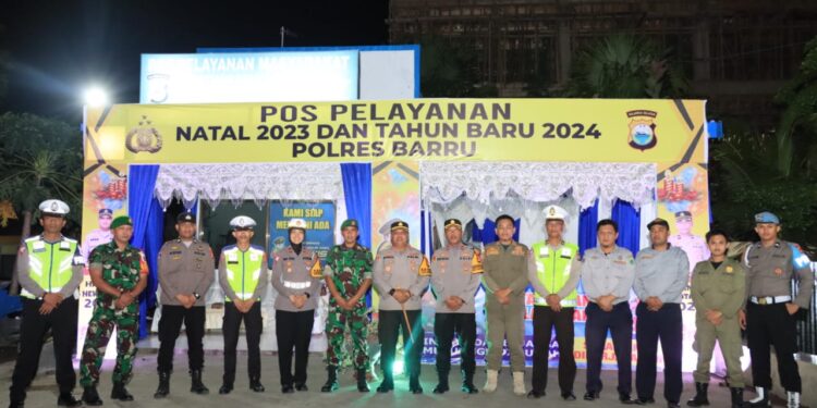 Yakinkan Keamanan, Kapolres Dodik Susianto Pantau Pos Pelayanan Operasi Lilin Pada Perayaan Nataru 2023/2024
