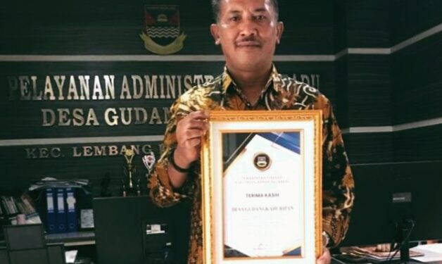 Desa Gudangkahuripan, Lembang, Bandung Barat Mendapatkan Penghargaan di Hari Kesehatan Nasional ke-59 sebagai “Lokasi Khusus Verifikasi Tingkat Pusat Kabupaten-Kota Sehat  2023