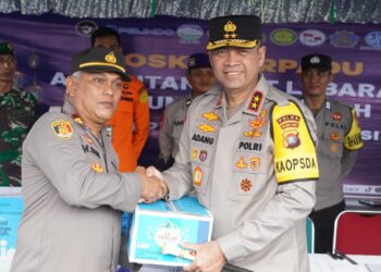 Kapolda Sulbar Cek Kesiapan Personel di Pos Pengamanan Ketupat Marano 2024 di Polman