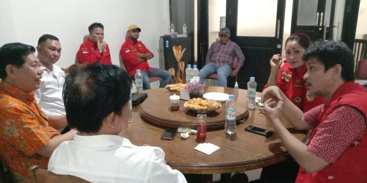 Ketua DPRD Sulawesi Utara Beserta Beberapa Anggota DPRD Diskusi Bareng Setya Kita Pancasila ( SKP )