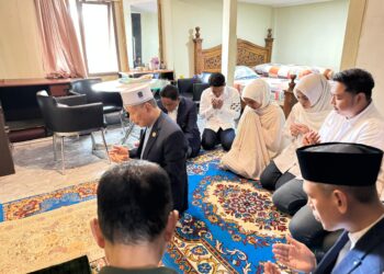 Do’a bersama Paslon Bupati / Wakil Bupati Barru Dr Ulfah – Mudassir Hasri Gani Dipimpin AG.Prof., Dr.,Faried Wajedy, MA