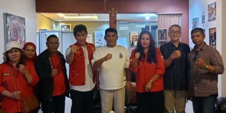 Ada apa ” Ormas Setya Kita Pancasila ( SKP ) Berkunjung Ke kediaman Mayjen TNI.Purn Yulius Silvanus “