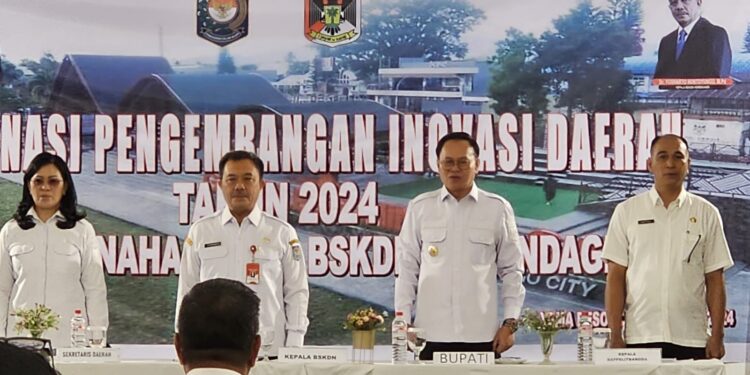 Tingkatkan Pelayanan Publik Berkelanjutan, Kepala BSKDN Ajak Pemkab Minahasa Perkuat Inovasi